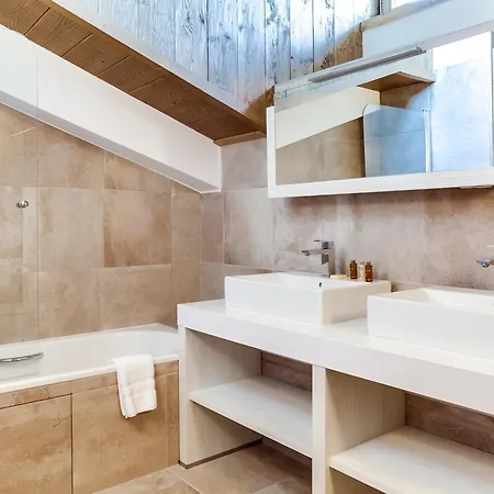 Luxueux 4 Pieces Au Coeur De Village, A Proximite Des Pistes Et Commerces - Fr-1-562-32 Courchevel