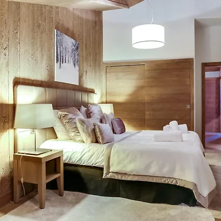 Luxueux 4 Pieces Au Coeur De Village, A Proximite Des Pistes Et Commerces - Fr-1-562-32 Apartment *